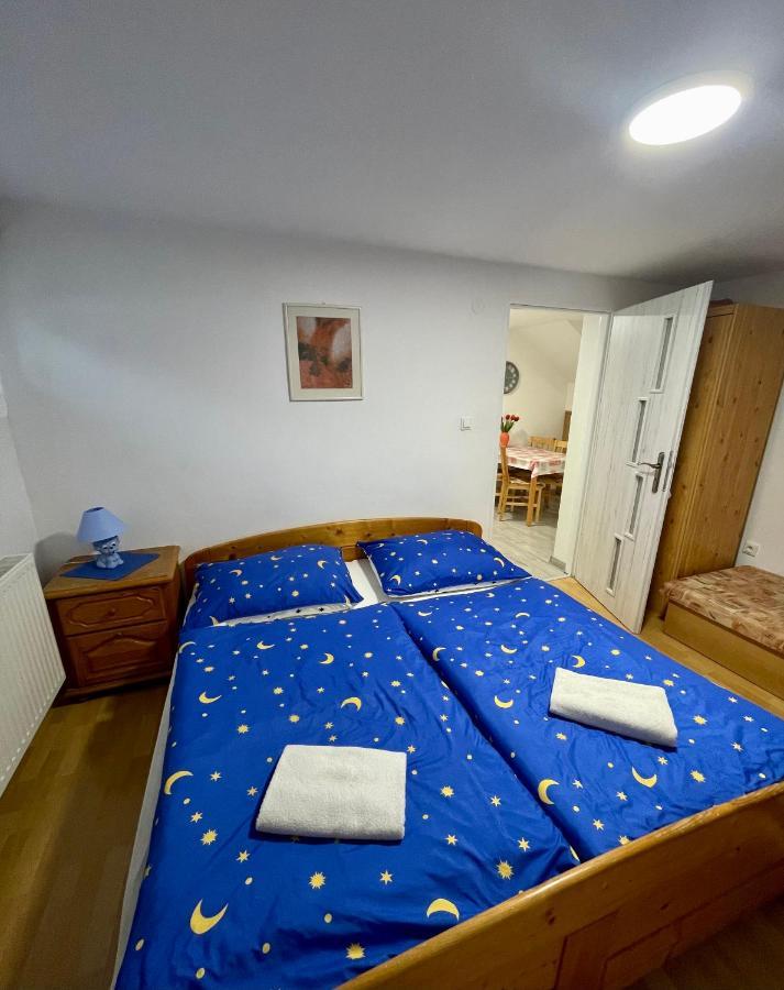 Apartman Klaudia ルジョムベロク エクステリア 写真